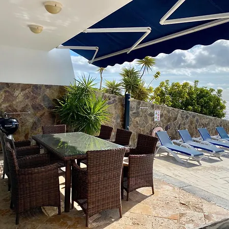 Villa Seafront *