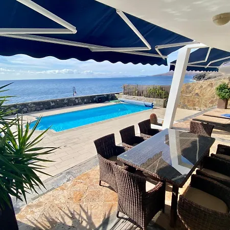 Seafront Villa Puerto Calero