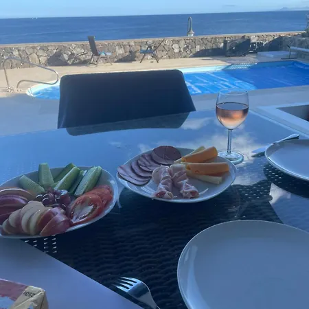 Seafront * 卡列罗港