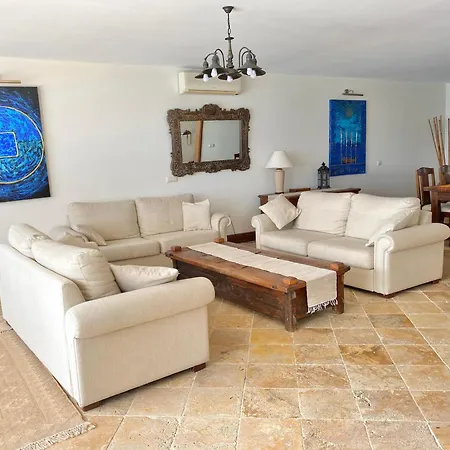 Seafront 卡列罗港